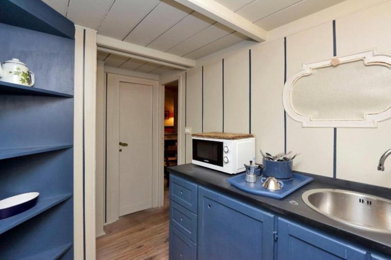 Studio Apt In Rome City Centre Via Gregoriana By Halldis Екстериор снимка