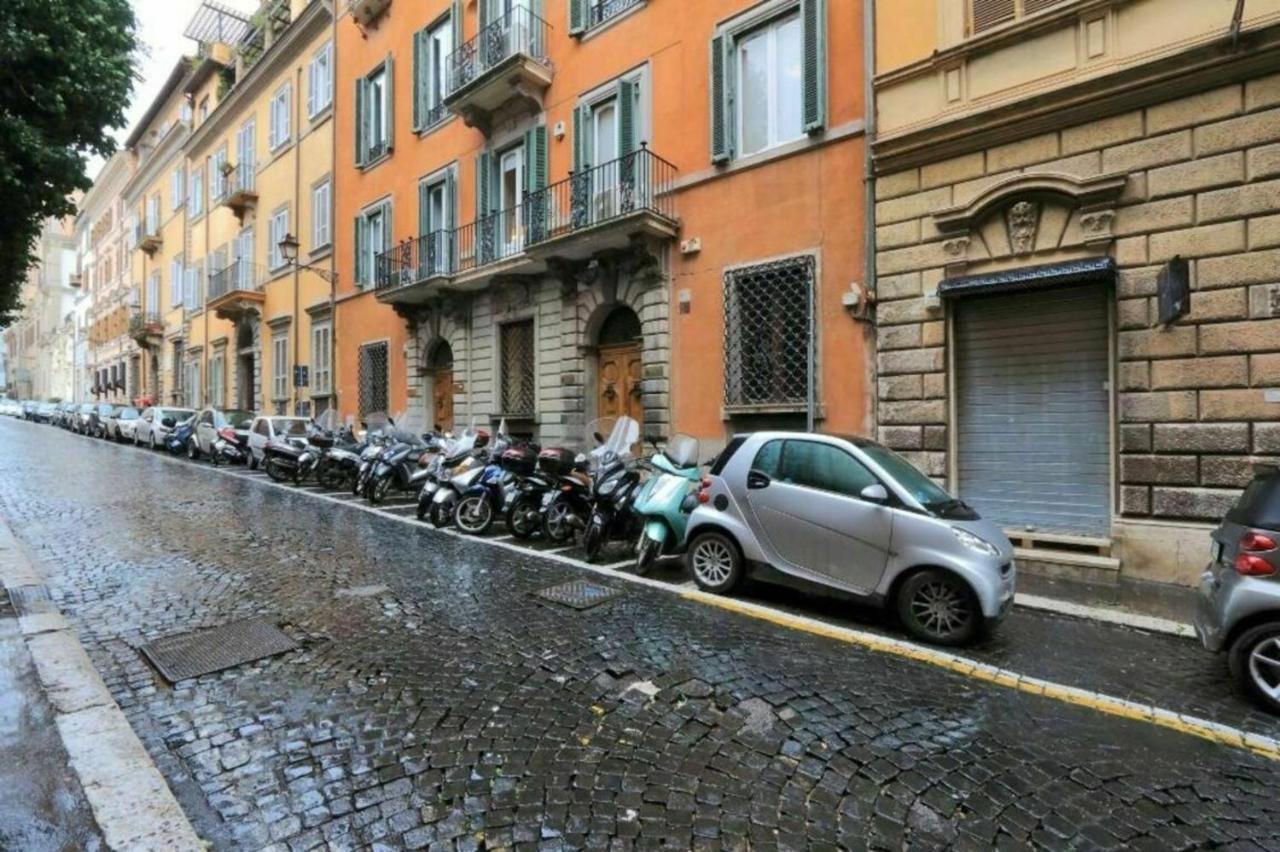 Studio Apt In Rome City Centre Via Gregoriana By Halldis Екстериор снимка